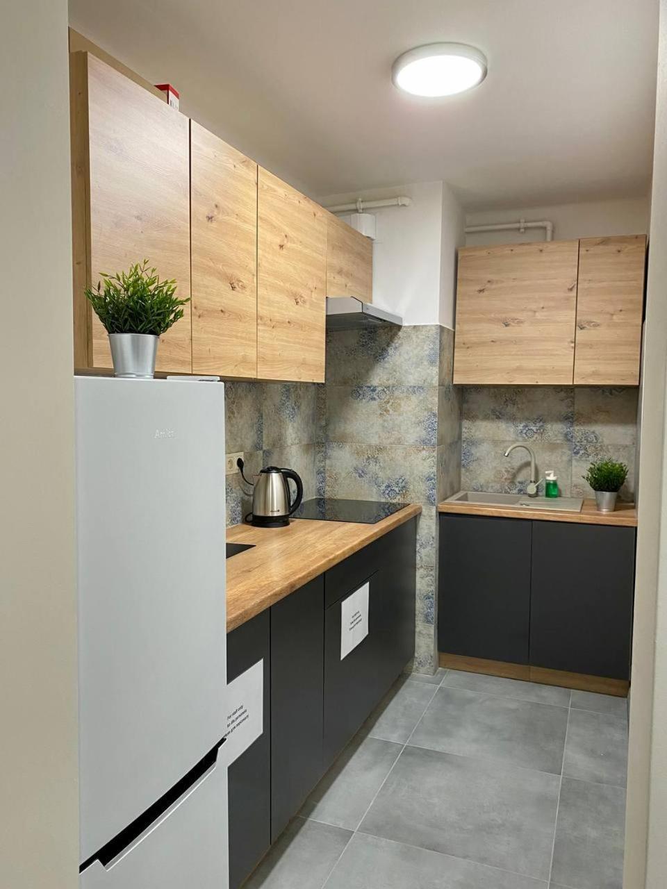 Halby Rooms Rondo Onz Varşovia Exterior foto