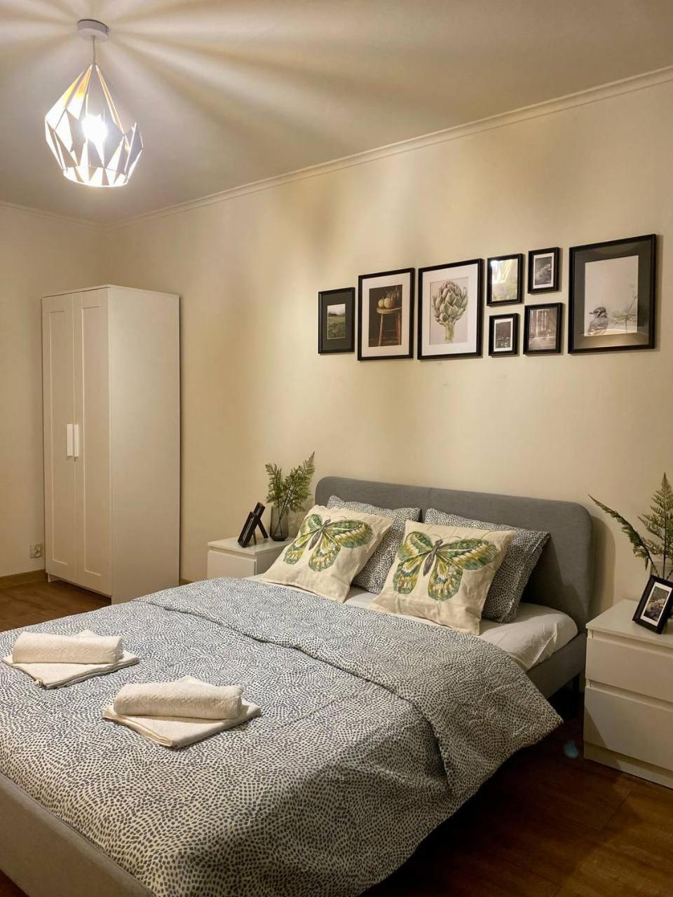 Halby Rooms Rondo Onz Varşovia Exterior foto